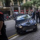El vehicle que condueix el major dels Mossos, Josep Lluís Trapero, a la seva arribada a la reunió de comandaments policials convocada per la Fiscalía.