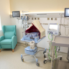 Imagen de una de las habitaciones de la UCI neonatal del Arnau.