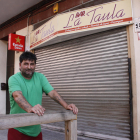 Vista general de tres bars del carrer Balmes de Lleida, una de les zones de més ambient de la ciutat, regentats per ciutadans xinesos.