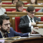 Pere Aragonès y Salvador Illa durante la sesión de control al Govern de la semana pasada.