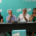D'esquerra a dreta, Marta Madrenas, Jordi Turull, Albert Batet i Laura Borràs a Girona