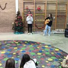 Un moment de l'actuació de Fauna a l'escola Enric Farreny de Lleida.
