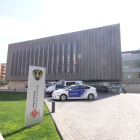 Vista de l’exterior de la comissaria de la Guàrdia Urbana de Lleida.