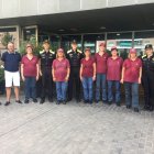 Un grup d’agents cívics amb membres de la Urbana.