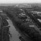 Vista de part del tram urbà del riu Segre abans que fos canalitzat. - SEGRE