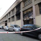Imatge exterior de la nau el matí després de l’incendi. - SEGRE
