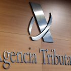 Logotip de l'Agència Tributària, aquest dimecres durant la roda de premsa de presentació de la campanya de la declaració d'impostos de la renda