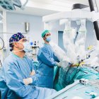 Foto d’arxiu d’una cirurgia en un quiròfan de l’hospital Arnau de Vilanova. - ICS LLEIDA