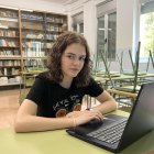 Clàudia Sanllehí, millor nota de les PAU a la demarcació de Lleida, en una aula de l'Institut Joan Brudieu de la Seu d'Urgell.