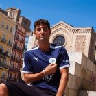 Joan Campins ja es va enfundar ahir la nova samarreta de l’Atlètic Lleida.