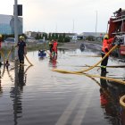 La carretera N-230 inundada a Torrefarrera.