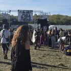 Participants ahir a la festa en una finca privada de Santa Linya. - JORDI ECHEVARRIA