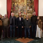 Jaume i González (quart i tercer per la dreta), guanyadors del Vallverdú i el Torres, ahir a la Paeria, després d’anunciar-se el veredicte. - PAU PASCUAL PRAT