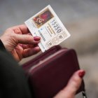 Últimas compras de lotería de Navidad.