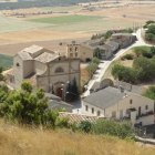 Vista de l'església de Sant Josep de Foradada.
