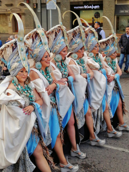 Desfilada de les tropes mores de la Festa de Moros i Cristians de Lleida, a càrrec de Salva Gili