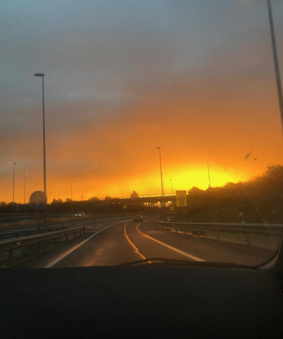 Cels de tardor. [7:56] Lleida.