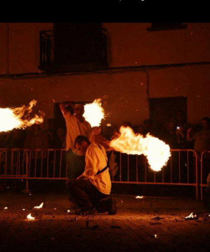 Felicita els teus familiars i amics pel seu aniversari, sant, casament enviant fotos a cercle@segre.com