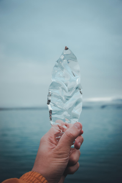 Fragments de gel d'un glaciar. Islandia