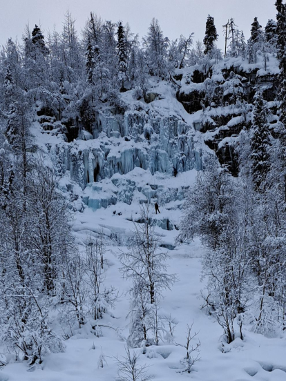 Cascada gelada a kouroma (Rovaniemi) que vam visitar la setmana pasada a  -23graus