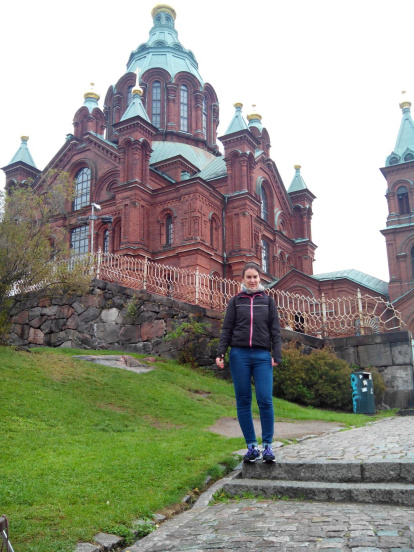 Envia'ns una foto teva de cos sencer explicant-nos perquè t'agradaria fer un canvi de look. Les tres seleccionades guanyaran maquillatge, tractament facial i manicura (Maribel Morato), color tallar i pentinar (Llongueras Elite), un book de fotos (Juan Yeste) i un total look personalitzat de Carmina Ruiz.