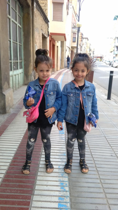 Felicita els teus familiars i amics pel seu aniversari, sant, casament enviant fotos a cercle@segre.com