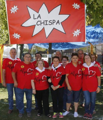 Felicita els teus familiars i amics pel seu aniversari, sant, casament enviant fotos a cercle@segre.com