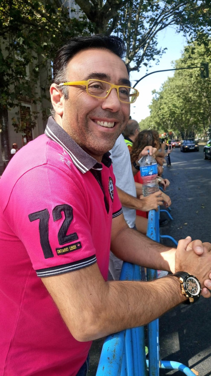 Felicita els teus familiars i amics pel seu aniversari, sant, casament enviant fotos a cercle@segre.com