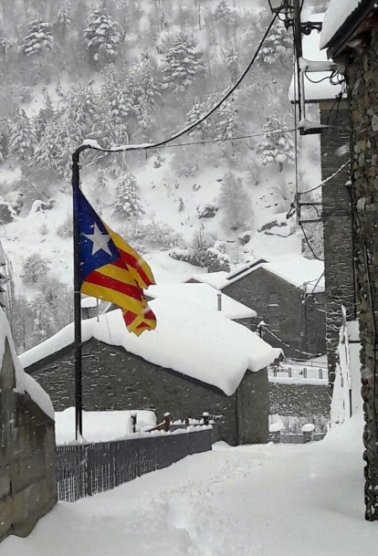 El temporal tanca la Bonaigua i pistes d'esquí i obliga cadenes en nou vies.