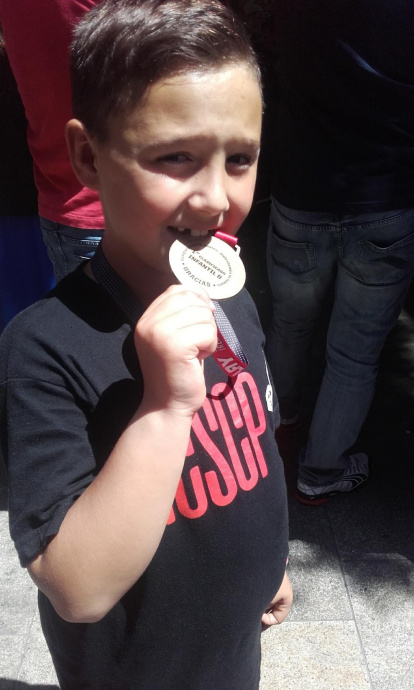 Felicita els teus familiars i amics pel seu aniversari, sant, casament enviant fotos a cercle@segre.com