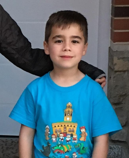 Felicita els teus familiars i amics pel seu aniversari, sant, casament enviant fotos a cercle@segre.com