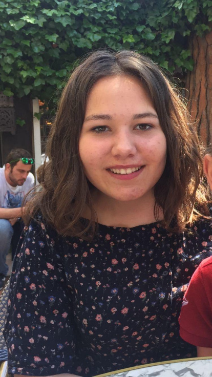 Felicita els teus familiars i amics pel seu aniversari, sant, casament enviant fotos a cercle@segre.com