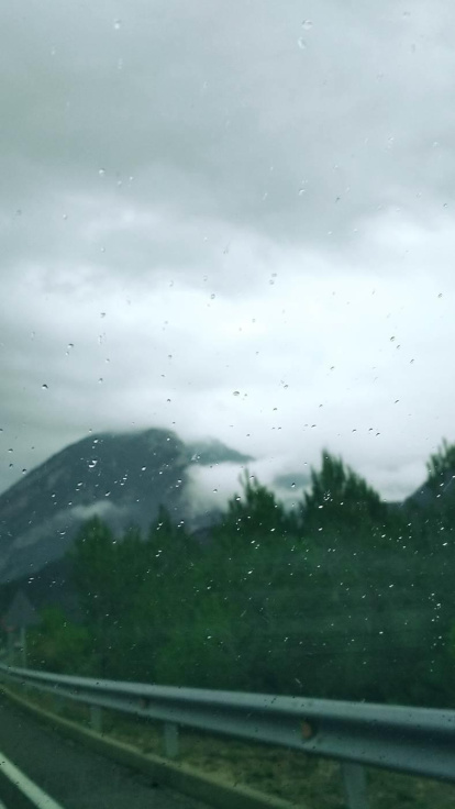 Les fulles cauen, arriba la boira i comença a fer fred.