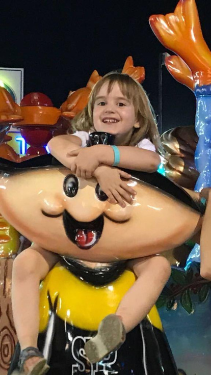 Felicita els teus familiars i amics pel seu aniversari, sant, casament enviant fotos a cercle@segre.com