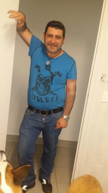 Felicita els teus familiars i amics pel seu aniversari, sant, casament enviant fotos a cercle@segre.com