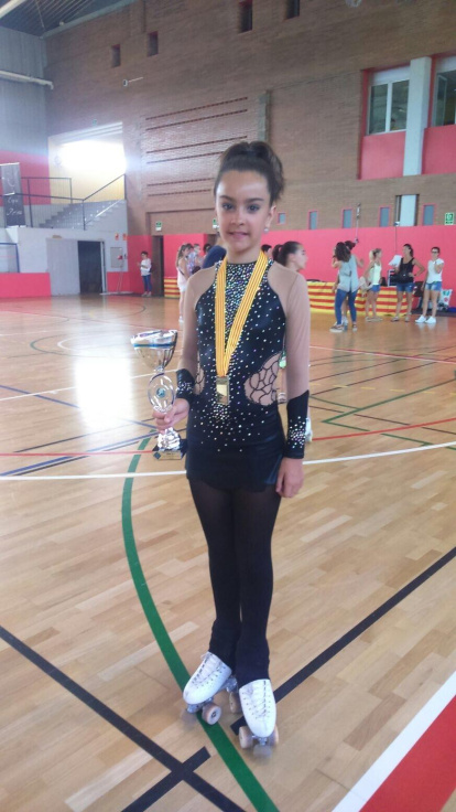 Felicita els teus familiars i amics pel seu aniversari, sant, casament enviant fotos a cercle@segre.com