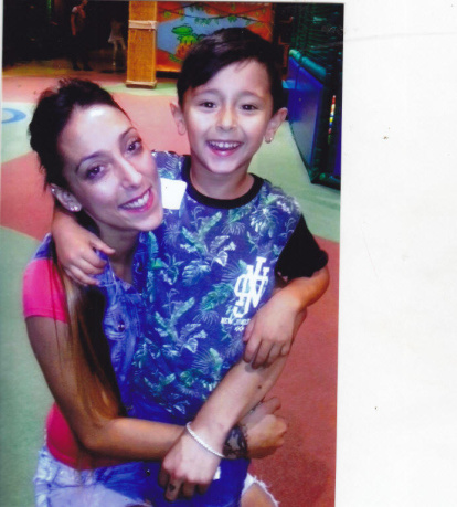 Felicita els teus familiars i amics pel seu aniversari, sant, casament enviant fotos a cercle@segre.com