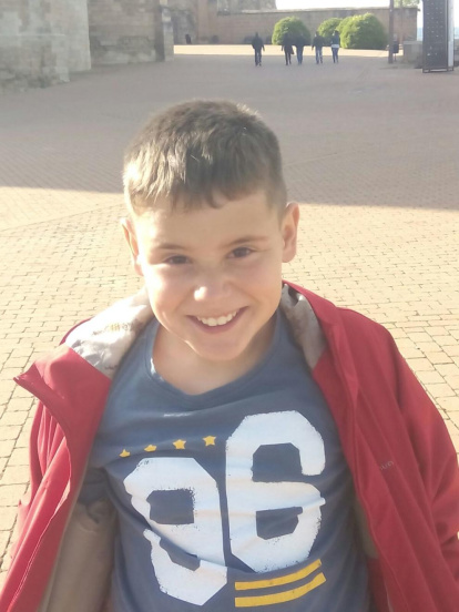 Felicita els teus familiars i amics pel seu aniversari, sant, casament enviant fotos a cercle@segre.com