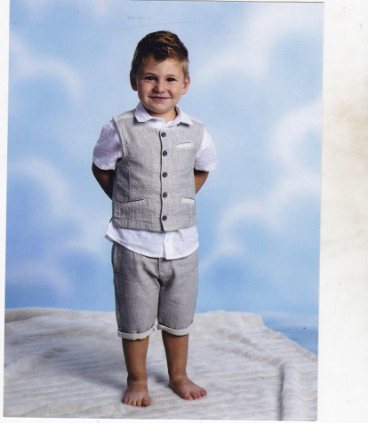 Felicita els teus familiars i amics pel seu aniversari, sant, casament enviant fotos a cercle@segre.com