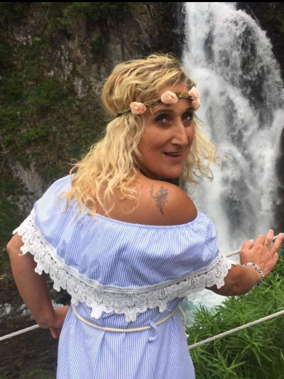 Felicita els teus familiars i amics pel seu aniversari, sant, casament enviant fotos a cercle@segre.com