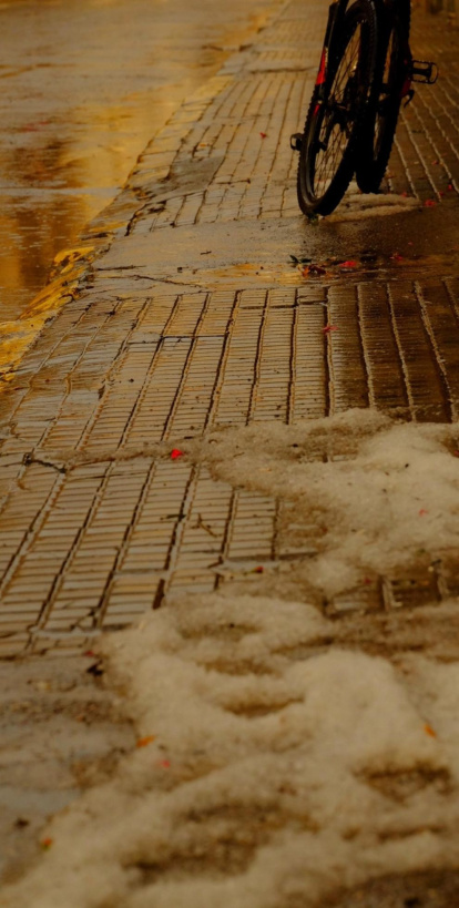 Envia'ns fotos relacionades amb l'estiu i guanya una estada a l'Hotel Estanys Blaus de Tavascan.