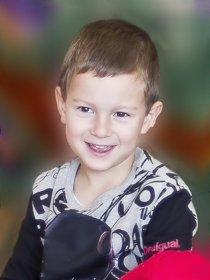 Felicita els teus familiars i amics pel seu aniversari, sant, casament enviant fotos a cercle@segre.com