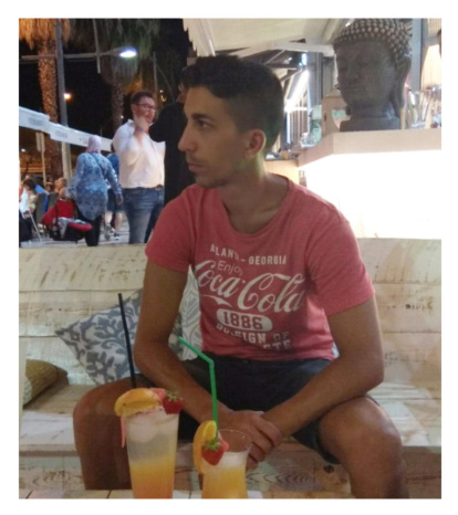 Felicita els teus familiars i amics pel seu aniversari, sant, casament enviant fotos a cercle@segre.com