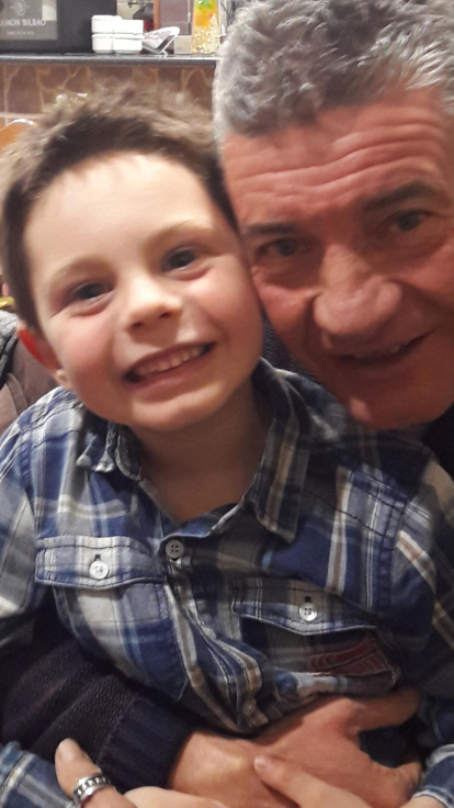 Felicita els teus familiars i amics pel seu aniversari, sant, casament enviant fotos a cercle@segre.com