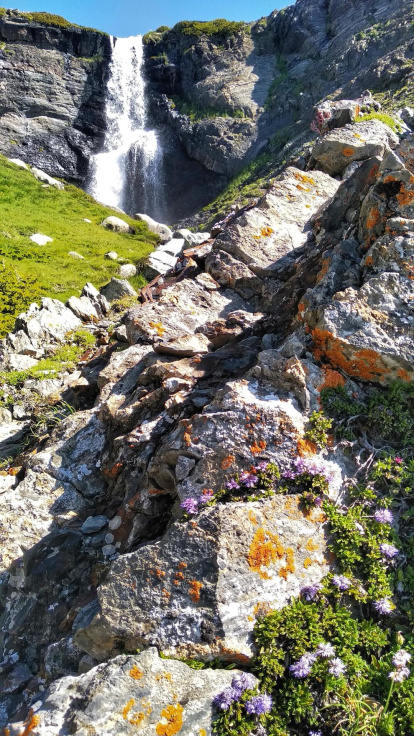 Envia'ns fotos relacionades amb l'estiu i guanya una estada a l'Hotel Estanys Blaus de Tavascan.