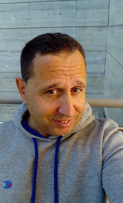 Felicita els teus familiars i amics pel seu aniversari, sant, casament enviant fotos a cercle@segre.com