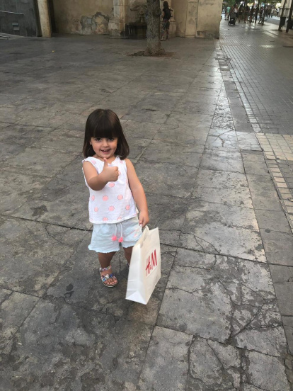 Felicita els teus familiars i amics pel seu aniversari, sant, casament enviant fotos a cercle@segre.com