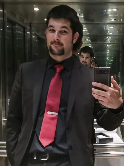 Felicita els teus familiars i amics pel seu aniversari, sant, casament enviant fotos a cercle@segre.com