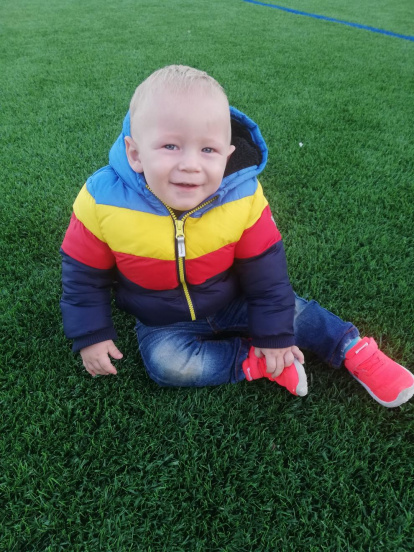 Felicita els teus familiars i amics pel seu aniversari, sant, casament enviant fotos a cercle@segre.com