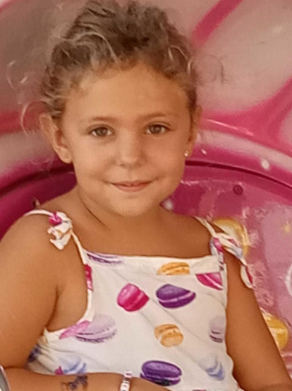 Felicita els teus familiars i amics pel seu aniversari, sant, casament enviant fotos a cercle@segre.com